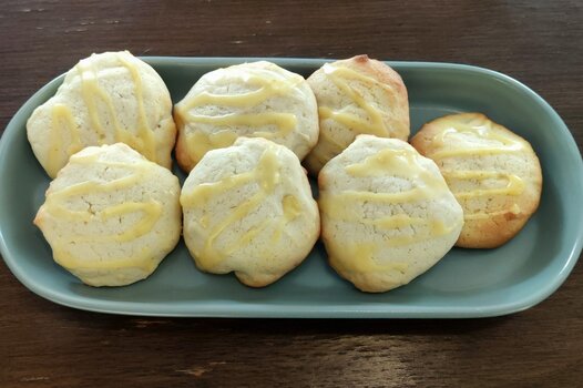 yumusak-limonlu-cheesecake-kurabiye-tarifi.jpg