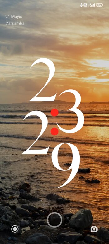 Screenshot_2025-05-21-23-29-28-677_lockscreen.jpg