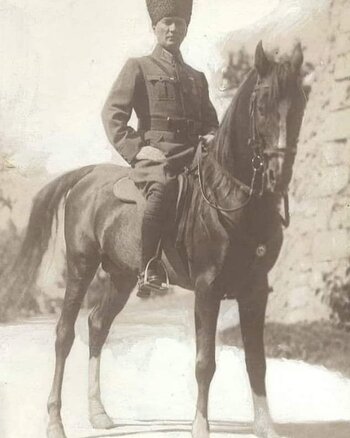 ATATÜRK.jpg ATATÜRK.jpg