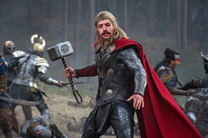 chris-hemsworth-thor-thor-the-dark-world-1575114464.jpg