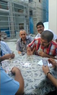 kart_oynarken_kendinden_gecen_dayi_2521.jpg