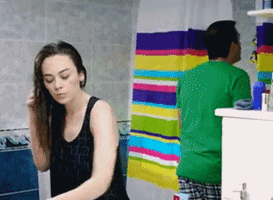 bir-kadin-bir-erkek-komik.gif