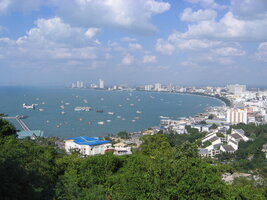 Pattaya_beach_from_view_point.jpg